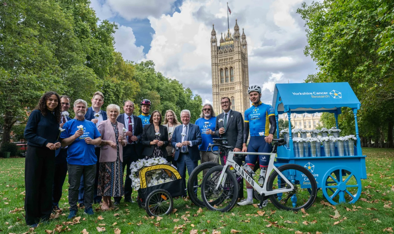 Yorkshire professional cyclists Charlie and Harry Tanfield are set to support a campaign
led by Yorkshire Cancer Research that asks the Government to address long-standing
regional cancer inequalities.

The Great Ayton brothers, whose achievements include Olympic, Commonwealth, World
and European medals, national titles and elite race stage wins, will cycle hundreds of white
roses to Westminster. The roses have been pledged by the charity’s supporters to urge the
Government to properly consider Yorkshire in its upcoming National Cancer Plan. 9th September 2025

Photography by Fergus Burnett

Accreditation required with all use - 'fergusburnett.com'