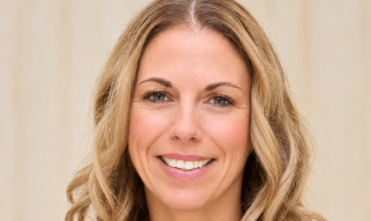 Headshot of Professor Rachael Murray