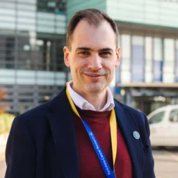 Dr Stuart Griffiths