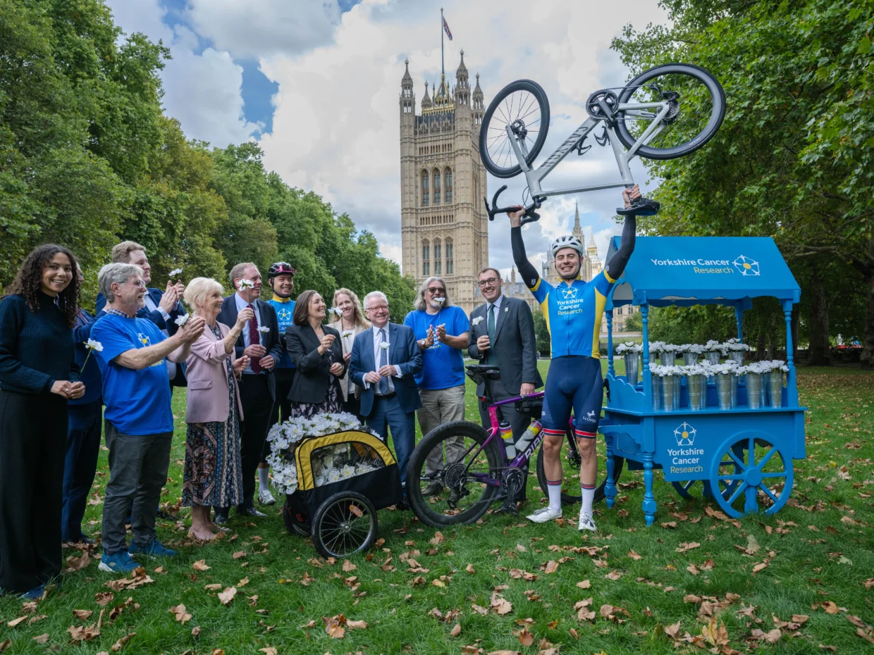 Supporters and politicians deliver nearly 3,000 white roses to Westminster as part of the White Rose campaign